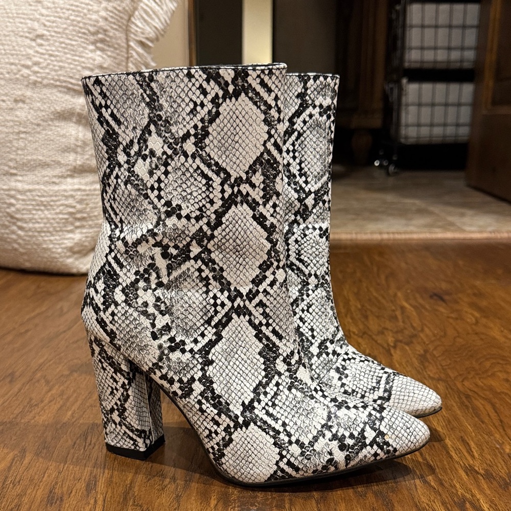 Snakeskin Patterned Ankle Boots